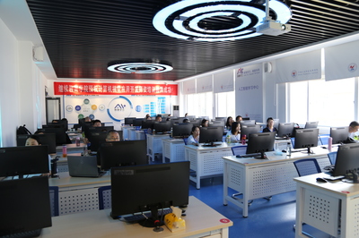 我校成功舉辦1+X證書“計算機(jī)視覺應(yīng)用開發(fā)”與“物聯(lián)網(wǎng)智能家居系統(tǒng)集成”師資培訓(xùn)班開班典禮